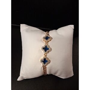 18k GF Blue Clover Gemstone Bracelet With Cubic Zirconias With A Box Lock Clasp